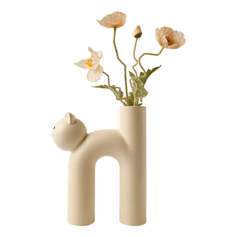 Cat flower vase in use